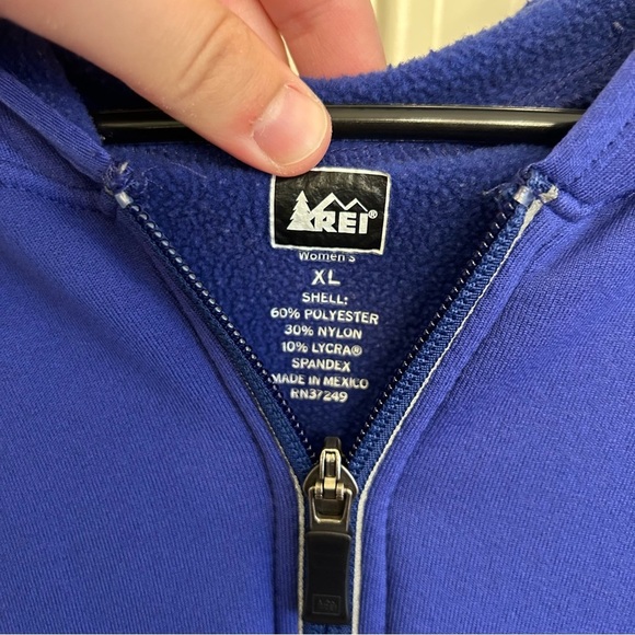 REI Purple Zip Up Hoodie Women’s XL - Soft Interior, Thumb Holes, Stretch Fabric - Picture 3 of 11